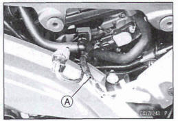 Throttle Sensor Input Voltage Inspection