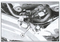 Throttle Sensor Output Voltage Inspection