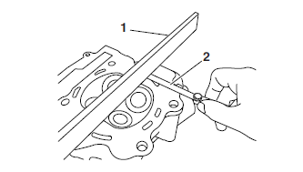 Checking the cylinder head